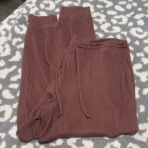 Ribbed Knit Colsie Lounge Pants in Mauve Pink
